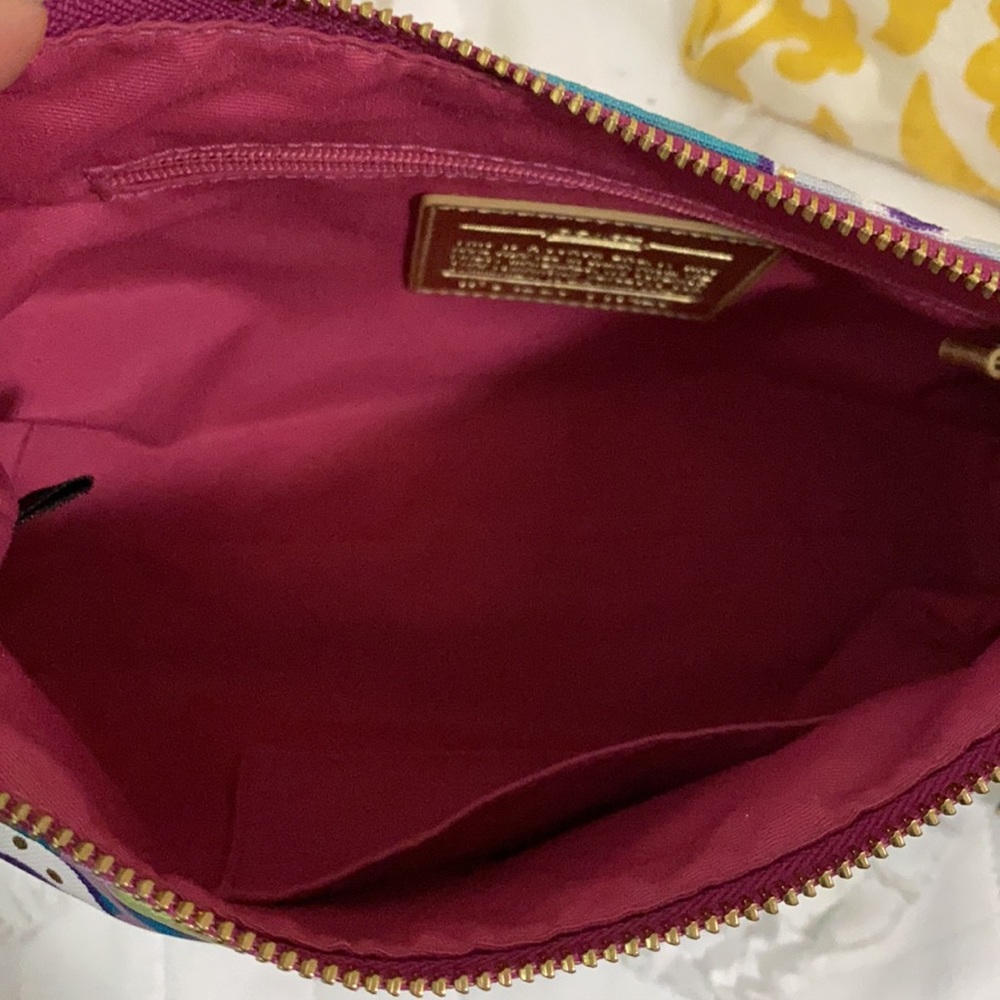 Authentic Coach Handbag! - Picture 4 of 5